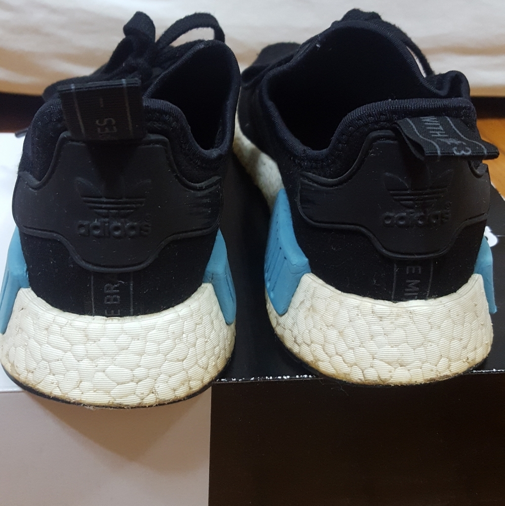 ADIDAS NMD R1 - Picture 2 of 7
